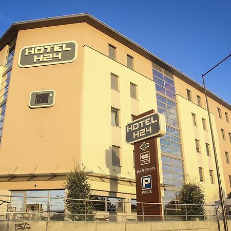 לה מאנש H24 Hotel מראה חיצוני תמונה
